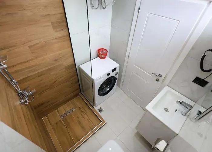 Magda 2 In Centre Apartment *